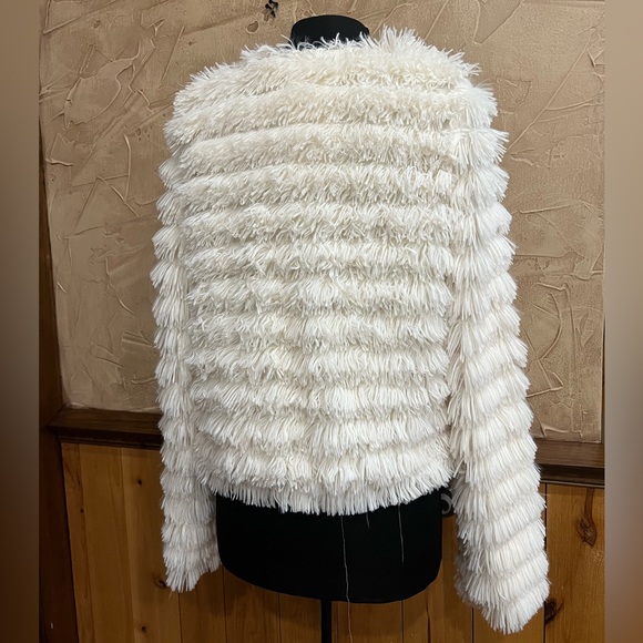 BOUTIQUE CLOSEOUT! Fantastic Fawn Jacket - Picture 3 of 4